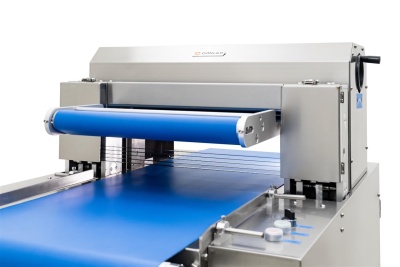 Машина для горизонтальной нарезки тортов и бисквита Danler GD-450 - внешний вид оборудования